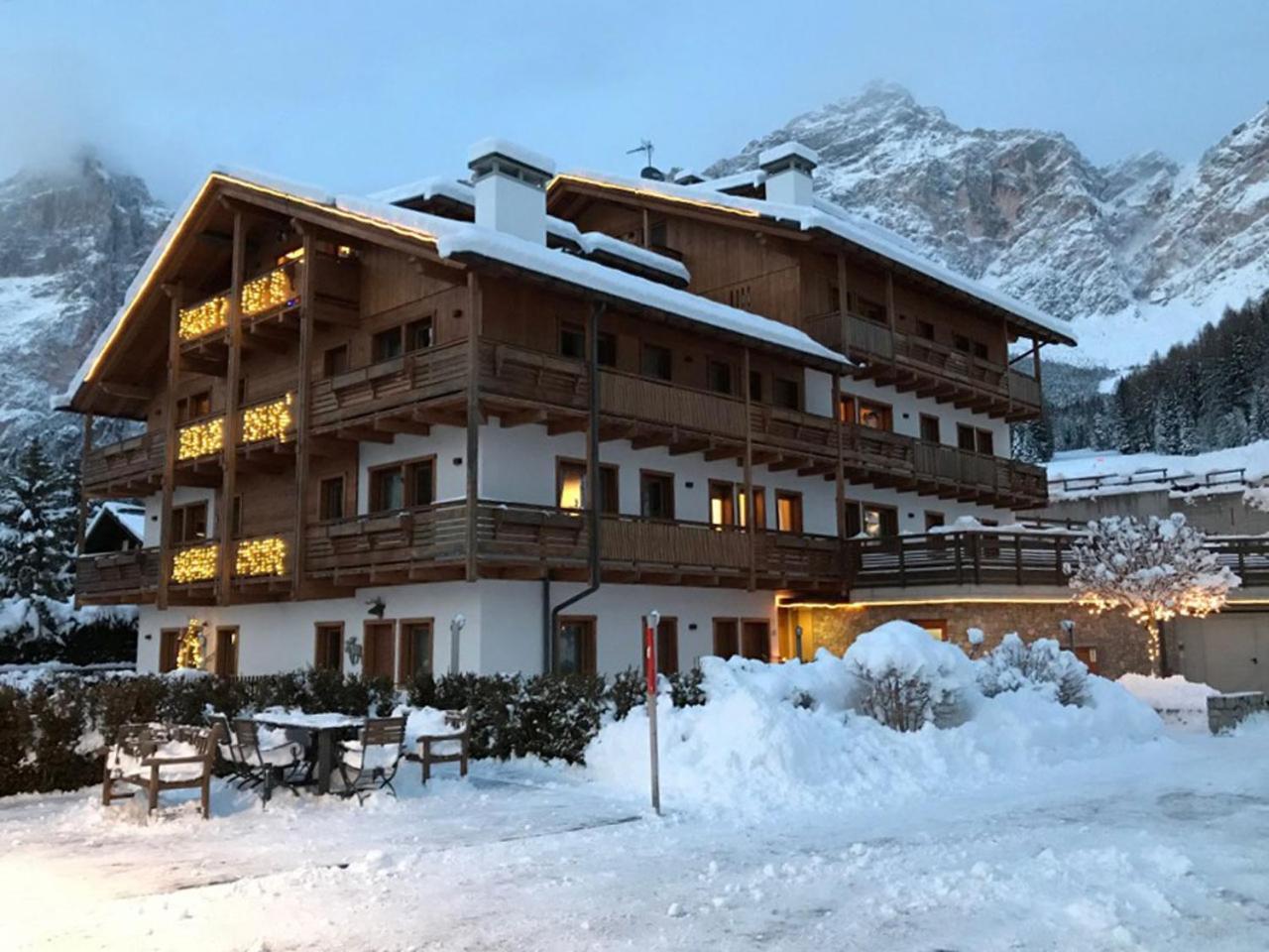 Ca' Del Sole Aparthotel San Vito di Cadore Kültér fotó